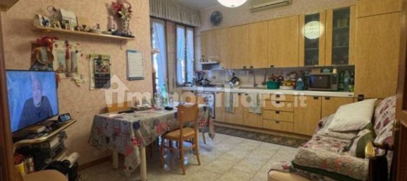 3 bedrooms Apartment in Bologna, Italy No. 345024 2