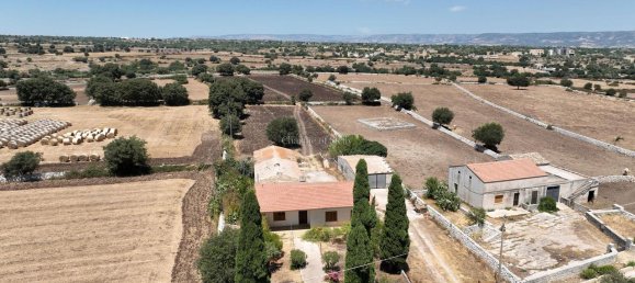 4 rooms Villa in Modica, Italy No. 224899 3