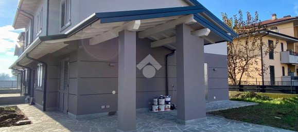 Вилла с 5 комнатами в Казирате д’Адда, Италия № 237776 14