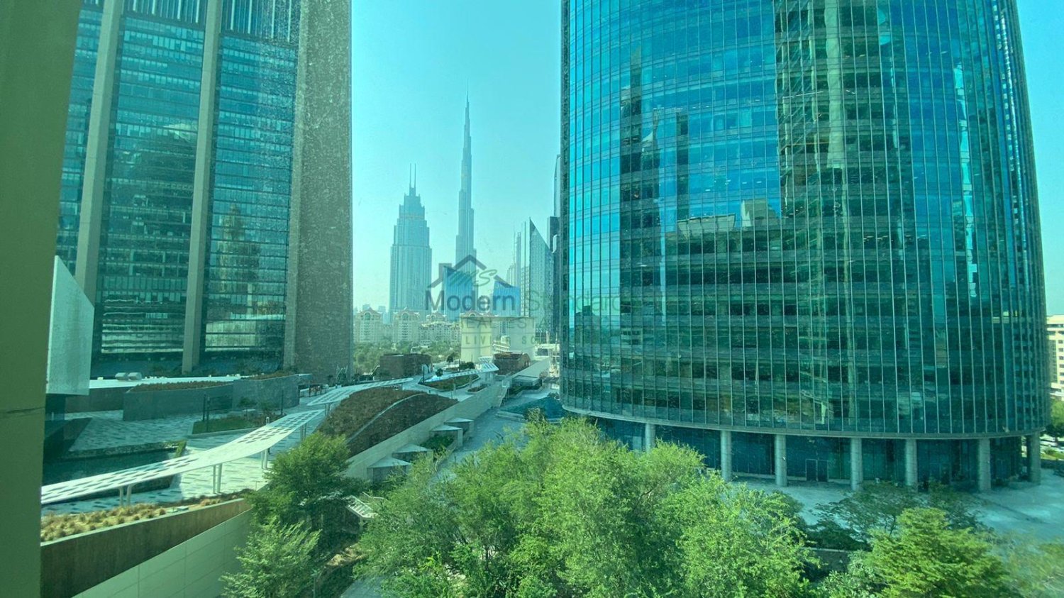1111m² Office in DIFC, UAE No. 10386