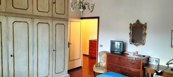 3-salle Appartement à Chiusi, Italy No. 92832 9