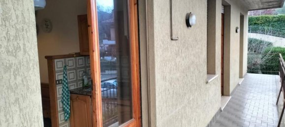 3-salle Appartement à Chiusi, Italy No. 92832 3