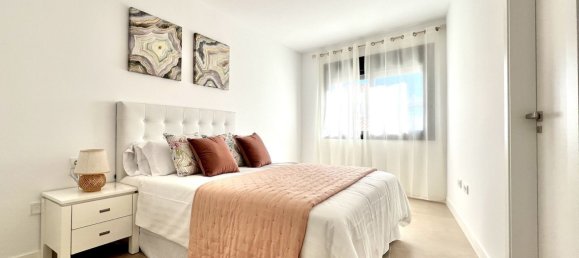 3 bedrooms Townhouse in Estepona, Spain No. 147511 6