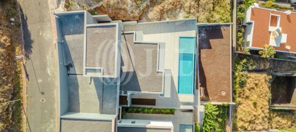 4 bedrooms House in Funchal, Portugal No. 123315 2