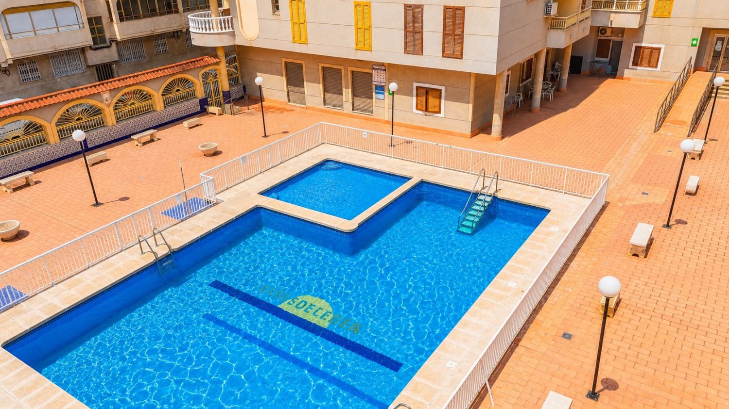  بنتهاوس في Torrevieja, Spain 70متر مربع رقم 370039