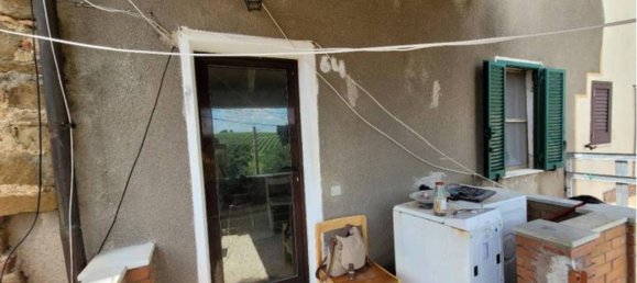 3-salle Appartement à Cinigiano, Italy No. 294344 2