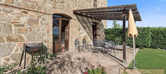 3 bedrooms Apartment in Montalcino, Italy No. 133 5