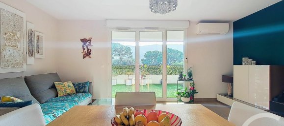 Квартира с 2 спальнями в Марсель, Франция № 287795 3