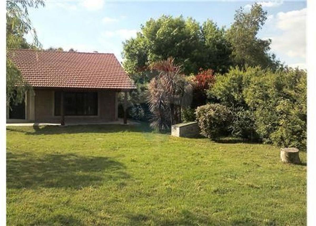 Casa de 2 dormitorios en Ezeiza, Argentina No. 12962