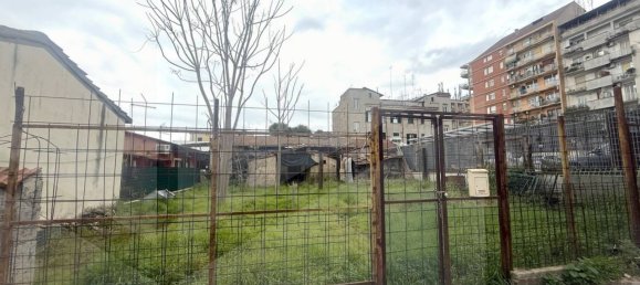 2 rooms House in Rome, Italy No. 23408 5