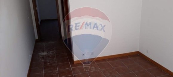 38m² Commercial property in Moimenta da Beira, Portugal No. 44677 5