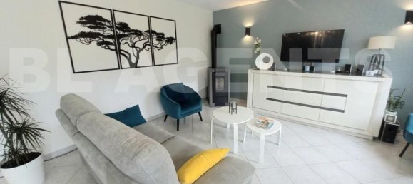 5 bedrooms Villa in Seine-Maritime, France No. 354579 4