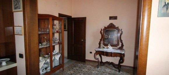 Дом с 5 спальнями в Ното, Италия № 360770 3