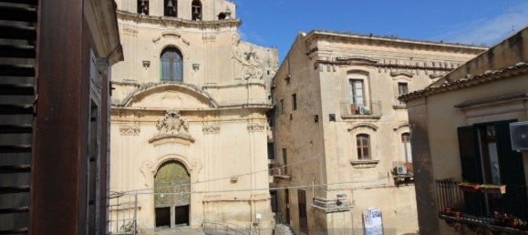 Дом с 5 спальнями в Ното, Италия № 360770 20