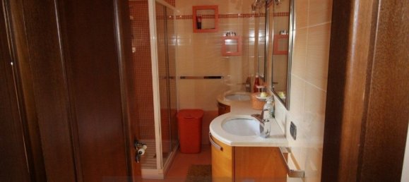 Дом с 5 спальнями в Ното, Италия № 360770 13