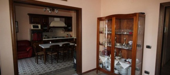 Дом с 5 спальнями в Ното, Италия № 360770 4