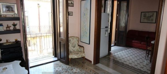 Дом с 5 спальнями в Ното, Италия № 360770 5