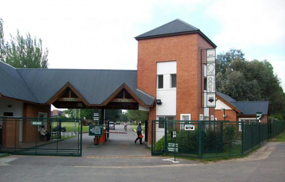  Land in Ezeiza, Argentina No. 110713