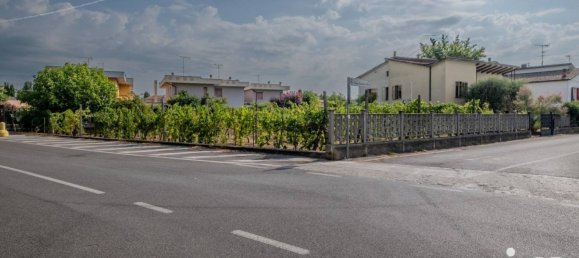 Земельный участок 700м² в Кастель Гоффредо, Италия № 320733 3