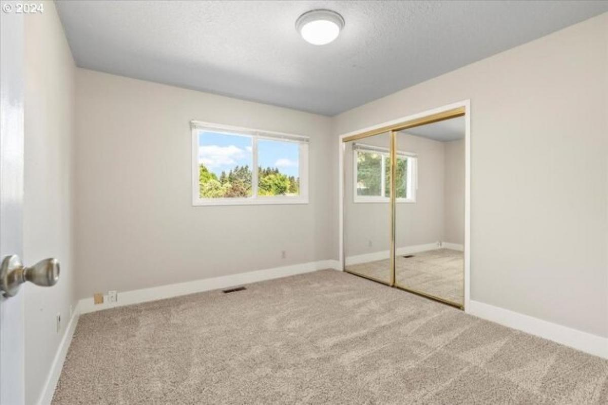 5 bedrooms House in Tualatin, USA No. 387712