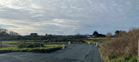 Land in Plomeur, France No. 201779 3