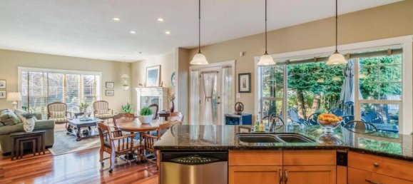 3 bedrooms House in British Columbia, Canada No. 1188 9