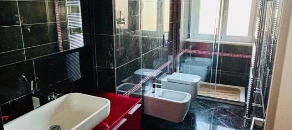 4 rooms Apartment in Livorno, Italy No. 225731 8