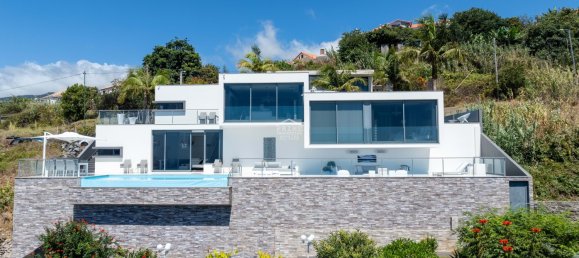 4 bedrooms Villa in Calheta, Portugal No. 137855 9