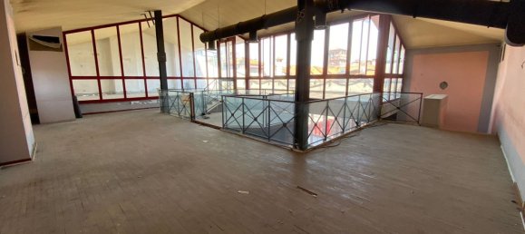 Studio in Pavia, Italy, Nr. 253827 12