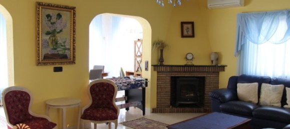 4 bedrooms Villa in Calpe, Spain No. 1880 10