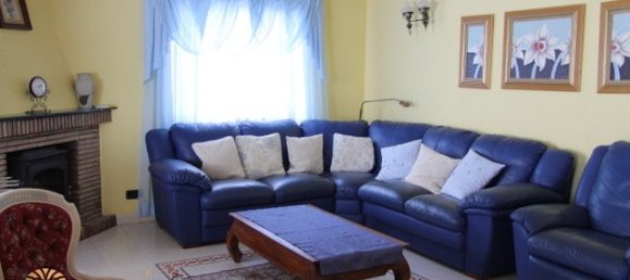 4 bedrooms Villa in Calpe, Spain No. 1880 9