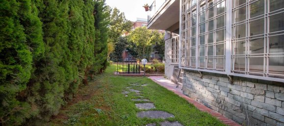 4 rooms Apartment in Rome, Italy No. 33455 32