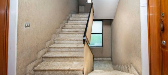 4 rooms Apartment in Rome, Italy No. 33455 35