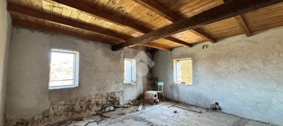 Casa de 2 dormitorios en Scagnello, Italy No. 54784 13