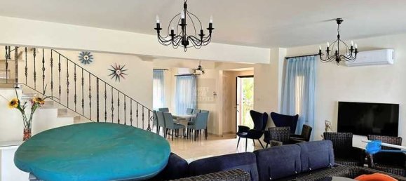 4 bedrooms Commercial property in Paralimni, Cyprus No. 20451 10