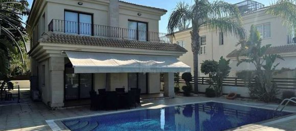 4 bedrooms Commercial property in Paralimni, Cyprus No. 20451 2