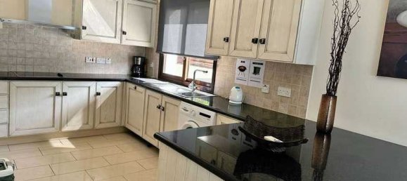 4 bedrooms Commercial property in Paralimni, Cyprus No. 20451 12