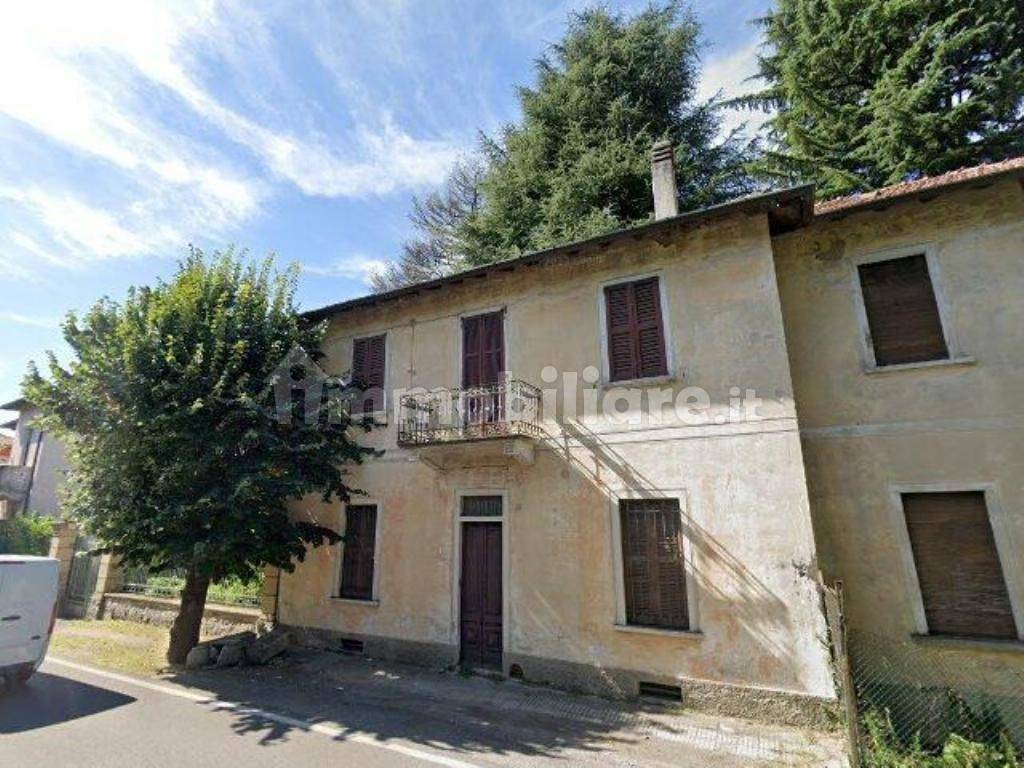 Apartamento T3 em Gavirate, Italy N.º 281675