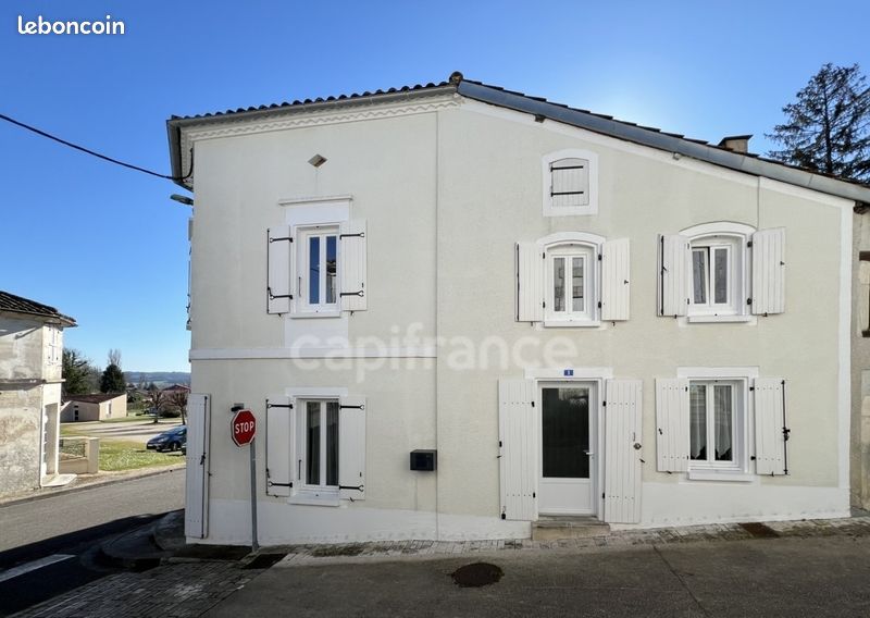 3 bedrooms Townhouse in Chevanceaux, France No. 110575