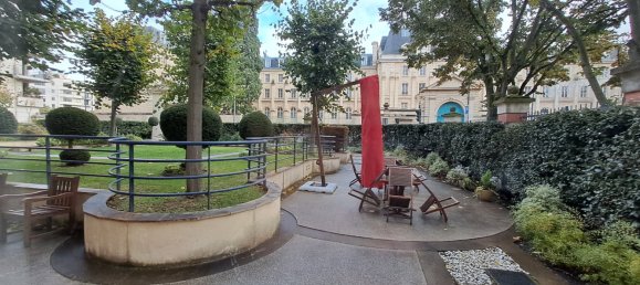 Квартира с 2 спальнями в Исси-ле-Мулино, Франция № 126438 17