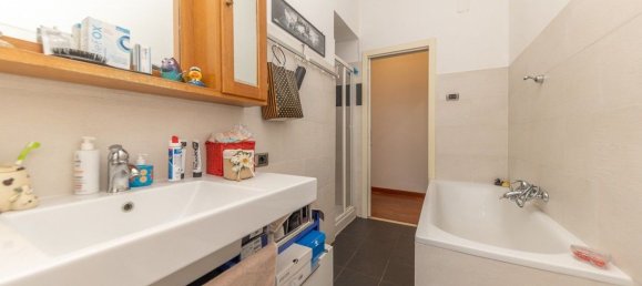 2 bedrooms Apartment in Rome, Italy No. 310800 10