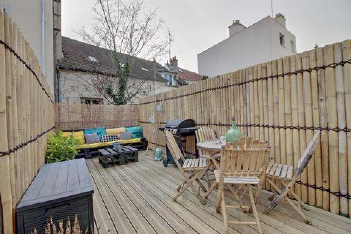 Studio à condo à Poissy, France No. 36871