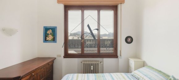 4غرفة بانتهاوس في Varese, Italy رقم 4215 139