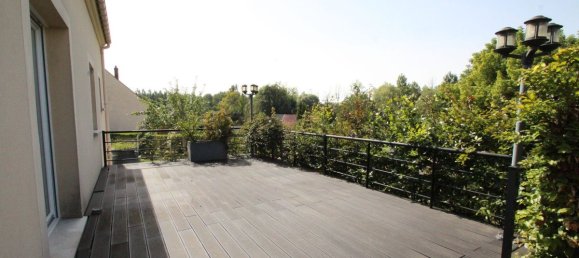 3 bedrooms House in Mareuil-sur-Ourcq, France No. 87602 11