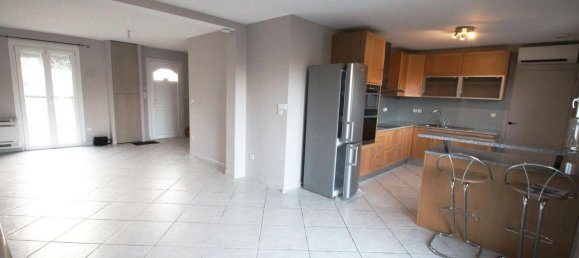 3 bedrooms House in Mareuil-sur-Ourcq, France No. 87602 3