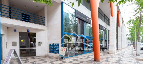 4 bedrooms Apartment in Lisbon, Portugal No. 129421 6