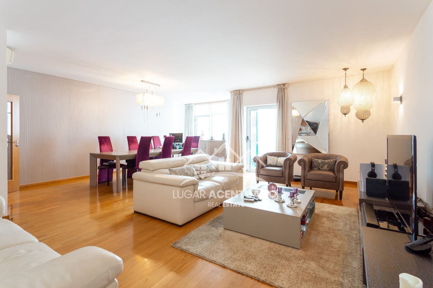 4 bedrooms Apartment in Lisbon, Portugal No. 129421