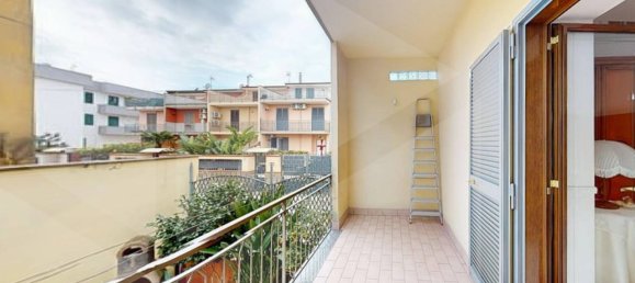 4 rooms Villa in Mariglianella, Italy No. 22800 22