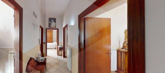4 rooms Villa in Mariglianella, Italy No. 22800 8