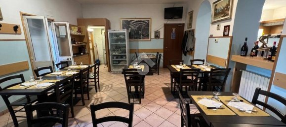 4-salle Propriété commerciale à Milan, Italy No. 282346 7